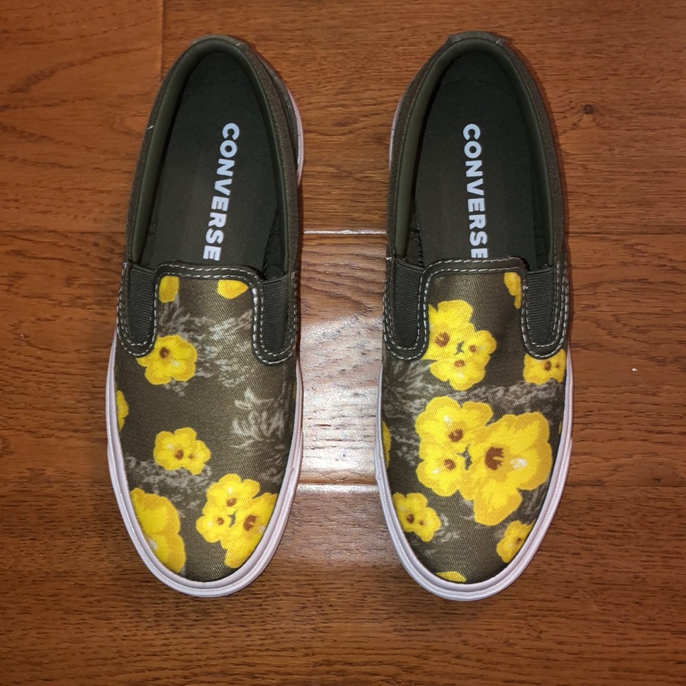 NEVER WORN Converse Floral Customized